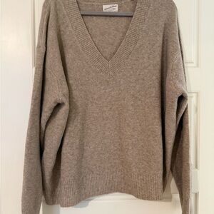 Universal Thread Taupe V-Neck Sweater
